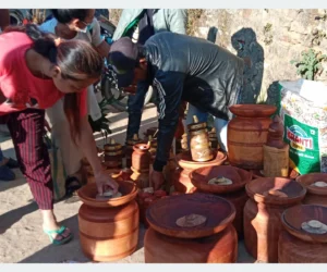 आधुनिकतासँगै हराउँदै काठका सामग्री प्रयोग गर्ने चलन