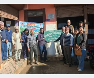 किसानलाई जै घाँसको बीउ वितरण
