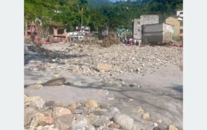 बाढीपछि उजाडियो सेतीवेणी, करोडौँको क्षति