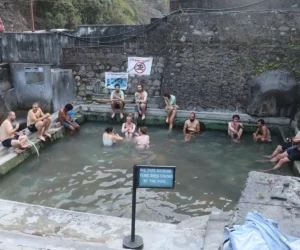 बेनी–जोमसोम सडक मर्मत गरिएपछि म्याग्दीमा पर्यटकको चहलपहल बढ्न थाल्यो