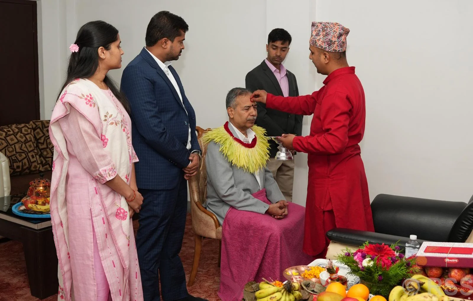 उपराष्ट्रपतिबाट बडादसैँको टीका ग्रहण