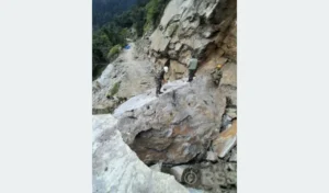 अवरुद्ध खाँदबारी–किमाथाङ्का  सडक पुनः सञ्चालनमा