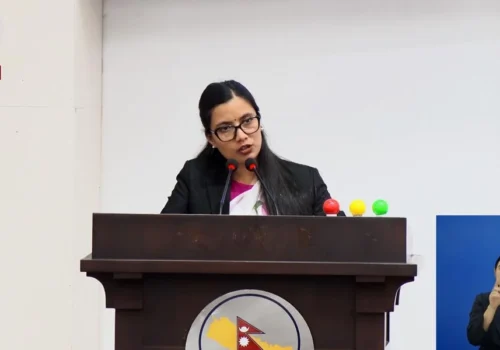 समुन्द्रको स्वास्थ्यसँग हिमाल र नेपालको भविष्य जोडिएको छ : कानुनमन्त्री गौतम