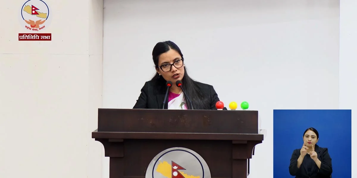 समुन्द्रको स्वास्थ्यसँग हिमाल र नेपालको भविष्य जोडिएको छ : कानुनमन्त्री गौतम