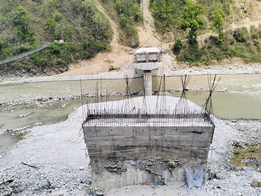 सुनकोशी पुलको निर्माण कार्य अलपत्र