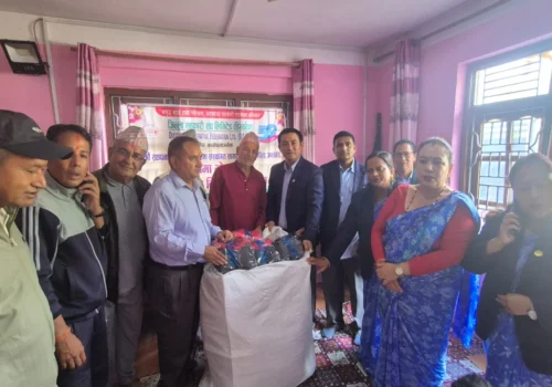 ५९औँ स्थापना दिवसमा जिल्ला सहकारी संघ काभ्रेद्वारा वृद्धाश्रममा भोजन र न्यानो जुत्ता वितरण