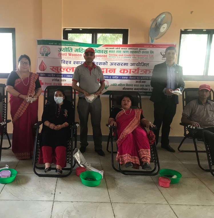 blood donation धादिङबेशी २९ जनाद्धारा रक्तदान