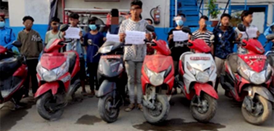 pakrau स्कुटर चोरीको आरोपमा धादिङका प्रदीप नेपाली सहित पाँचजना पक्राउ