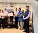 नेपाली समाज भारतद्वारा बाढीपीडित राहत कोषमा २१ लाख २१ हजार सहयोग
