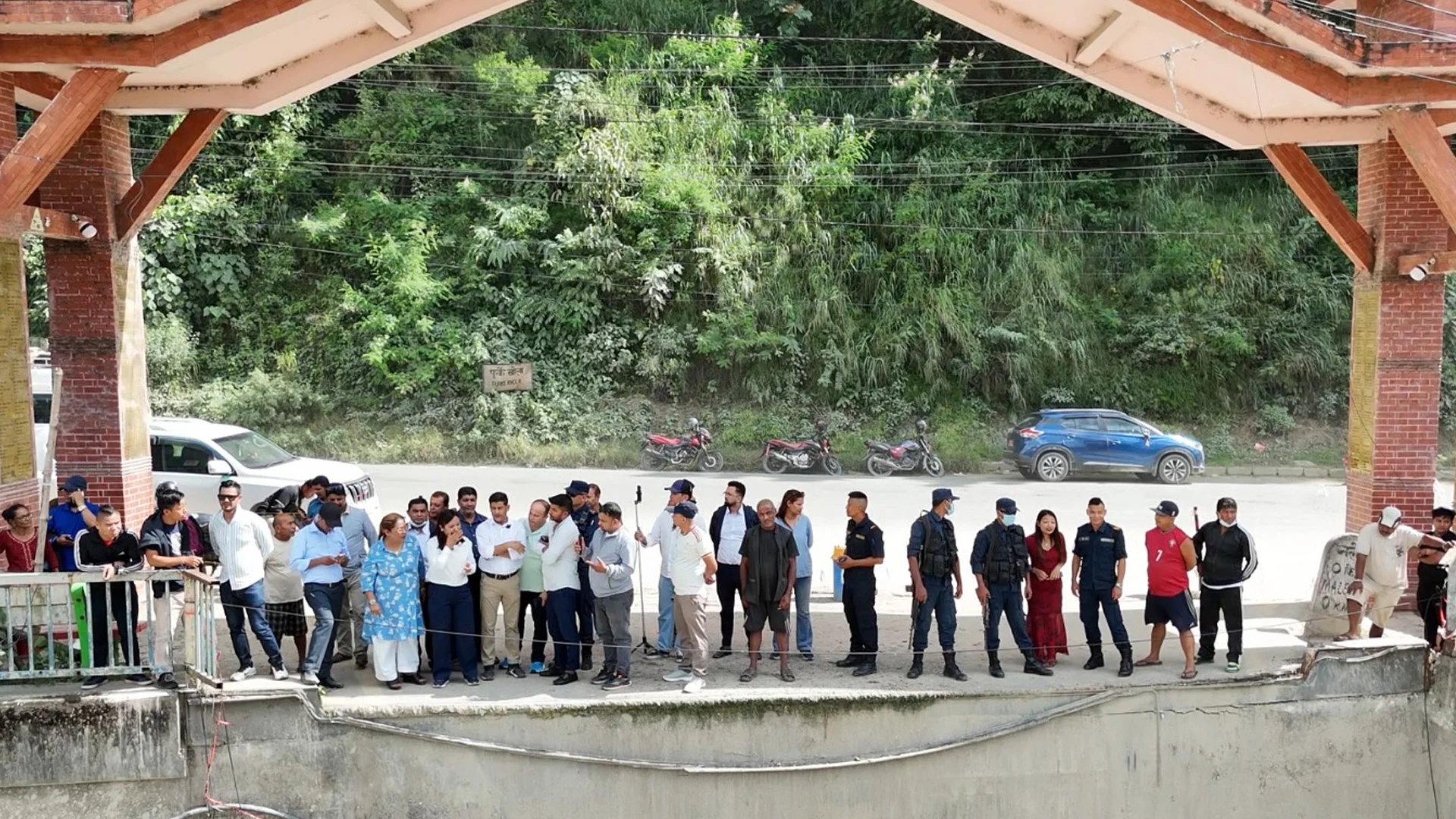 फुर्केखोलामा पुल निर्माणका लागि स्थलगत अध्ययन