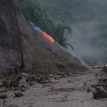 पृथ्वी राजमार्गको धादिङ खण्डमा आठ स्थानमा अवरोध