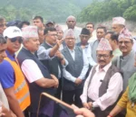 पूर्वप्रधानमन्त्री नेपालद्वारा धादिङका बाढी प्रभावित क्षेत्रको अवलोकन