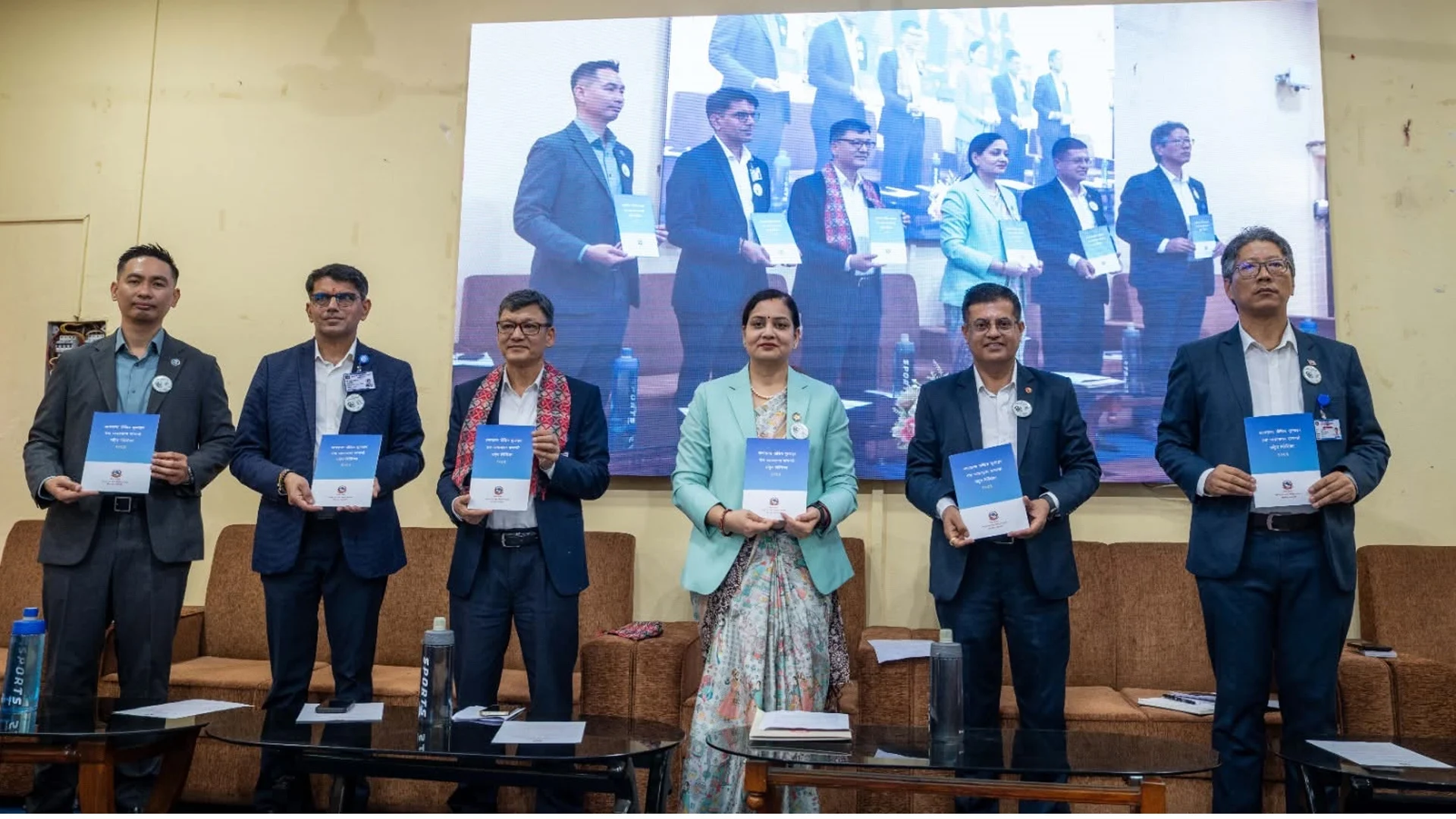 Atmahatya nil आत्महत्या जोखिम मूल्याङ्कन तथा व्यवस्थापनसम्बन्धी निर्देशिका सार्वजनिक