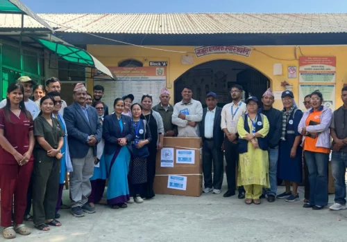 गजुरी प्राथमिक स्वास्थ्य केन्द्रलाई रु २८ लाखभन्दा बढीका स्वास्थ्य उपकरण सहयोग