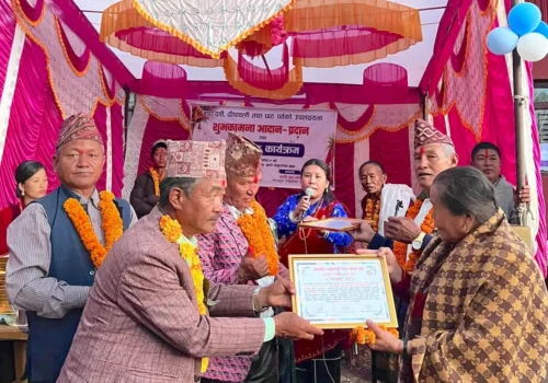 गुम्दीमा गाउँको विकासमा सहयोग गर्ने ५८ जना सम्मानित