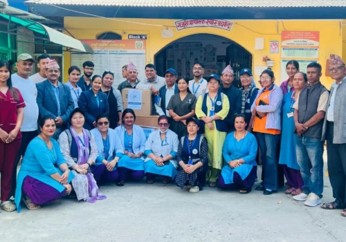 गजुरी प्राथमिक स्वास्थ्य केन्द्रलाई २८ लाख ७५ हजारको स्वास्थ्य उपकरण हस्तान्तरण
