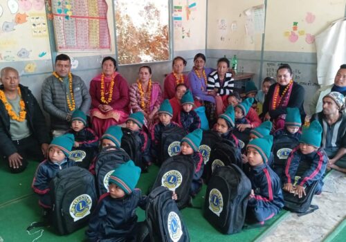 जनशक्ति प्राविका विद्यार्थीलाई स्टेशनरी देखि सरसफाइका सामान वितरण